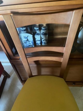 Sillas (2) de comedor madera
