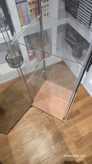 Vitrina Cristal y Madera Ikea