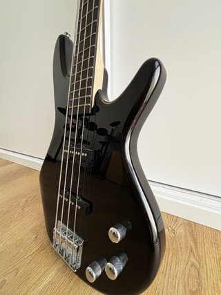 Bajo Eléctrico Ibanez GSR180-BK 4 Cuerdas
