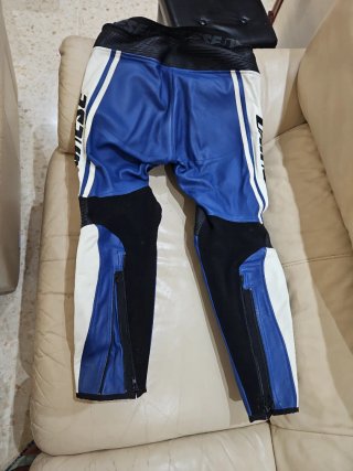 Mono Dainese 2 piezas Talla 50 Azul