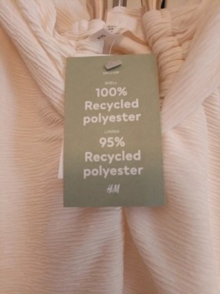 Abito corto H&M con dettaglio gioiello