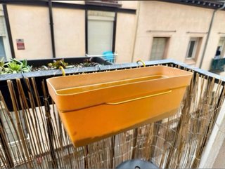 Jardinera + 8 macetas por 5€