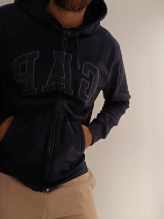 Sudadera GAP azul con cremallera