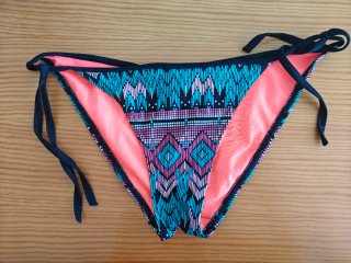 Bikini coral y multicolor