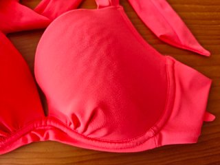Bikini coral y multicolor