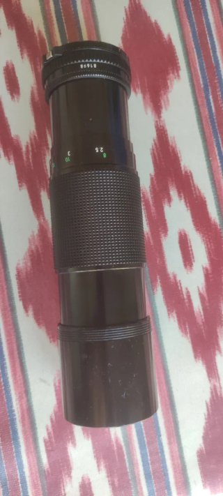 Canon FD 100-200mm f/5.6 Zoom Lens
