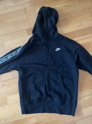 Sudadera Nike Negra con Logo