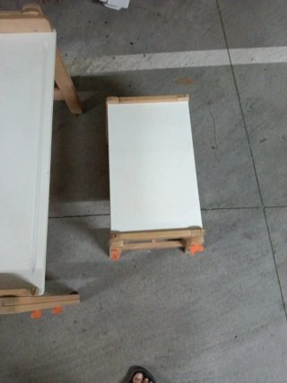 Conjunto mesa y banco infantil madera