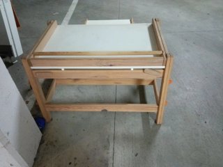 Conjunto mesa y banco infantil madera