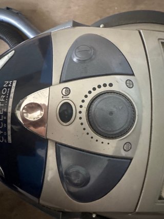 Aspiradora Ufesa Cycletron 2000W