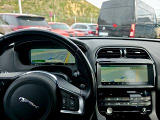Jaguar F-Pace 2017