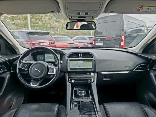 Jaguar F-Pace 2017