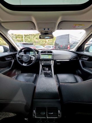 Jaguar F-Pace 2017