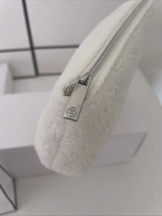Pochette Chanel Beautè Velluto Bianco