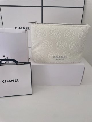 Pochette Chanel Beautè Velluto Bianco