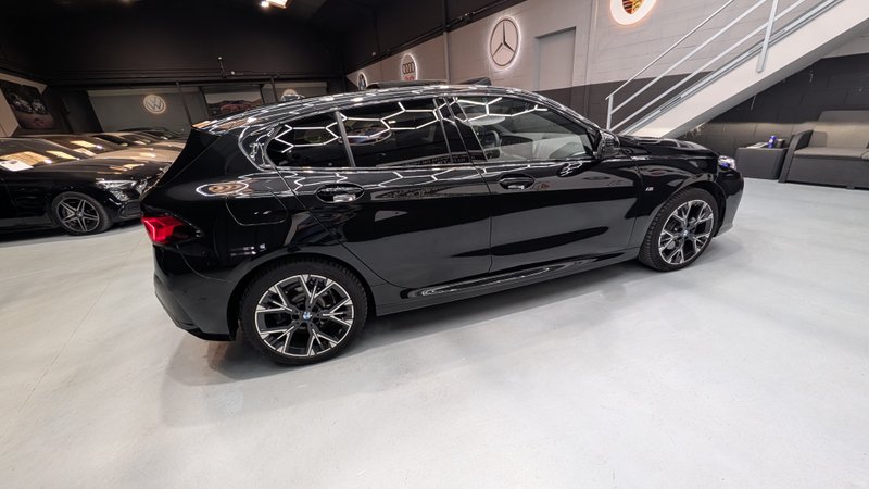 BMW Serie 1 118d (F70) 2025, foto 5