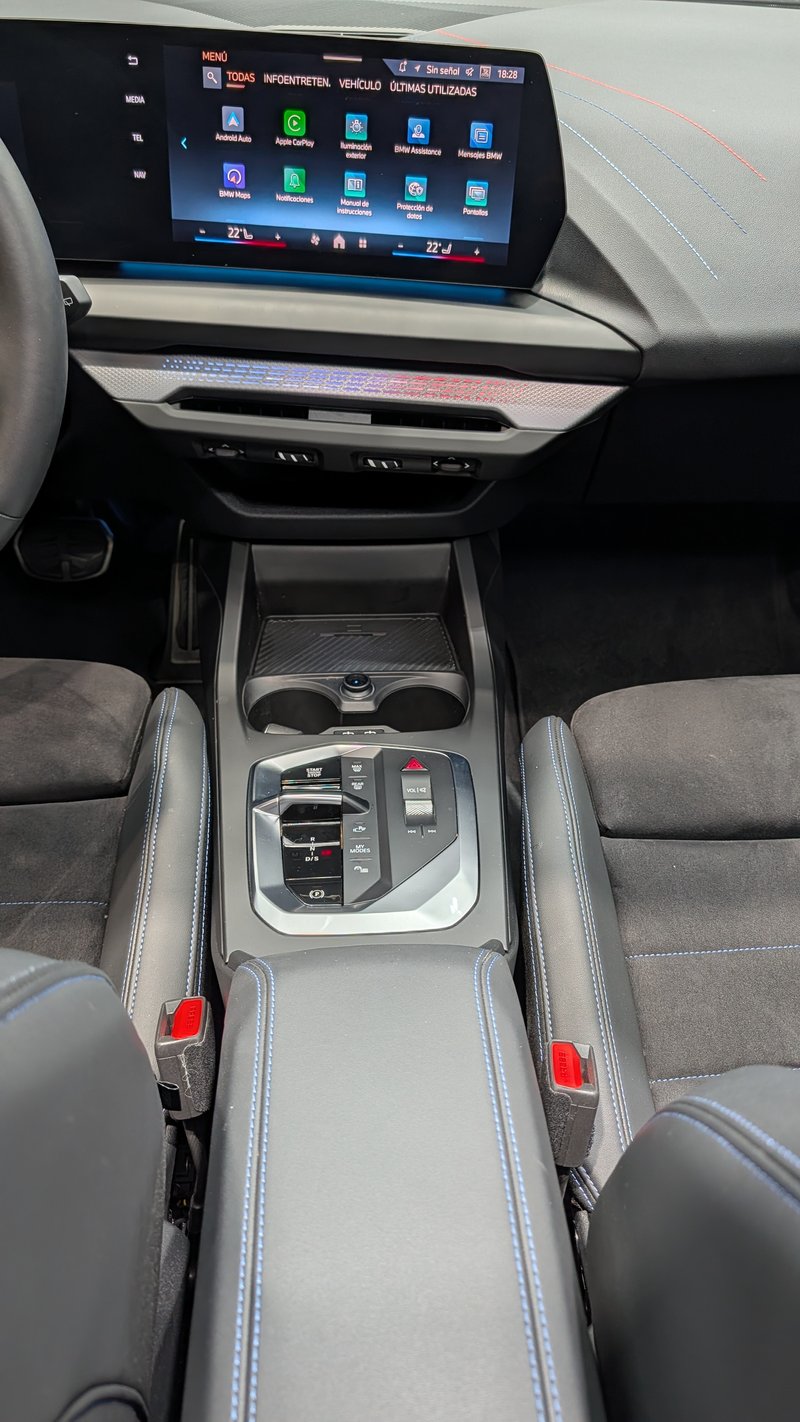 BMW Serie 1 118d (F70) 2025, foto 14