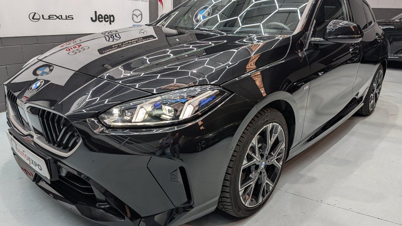 BMW Serie 1 118d (F70) 2025, foto 46
