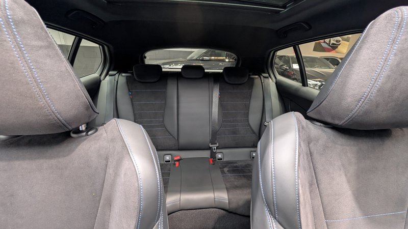 BMW Serie 1 118d (F70) 2025, foto 31