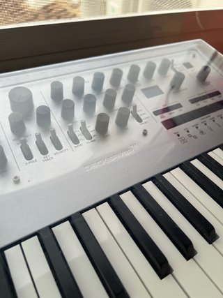 Korg Minilogue + Decksaver