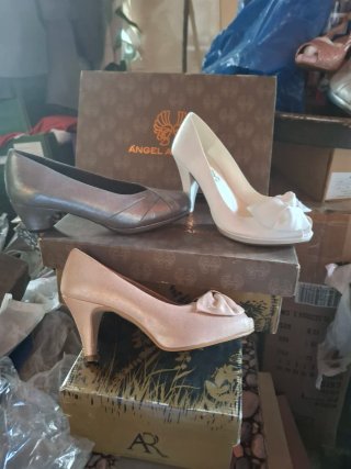 Zapato Talla 42 Dorados y Rosas