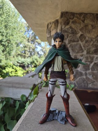 Figura Eren Attack On Titan