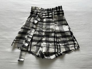 Conjunto americana y short cuadros