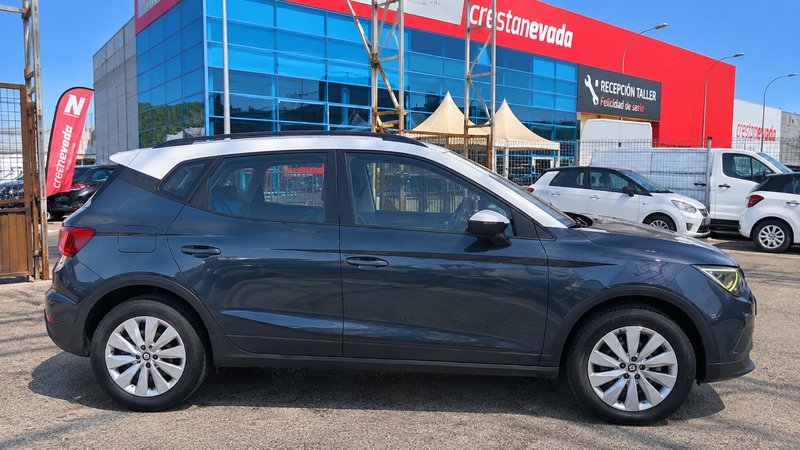 SEAT Arona 2024, foto 2