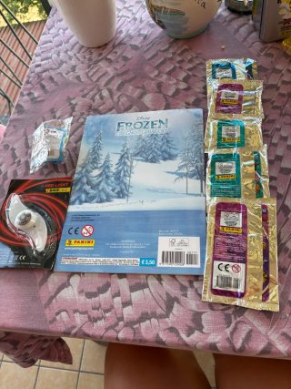Lotto Disney Frozen + Luce Bici LED + Nemo magneti