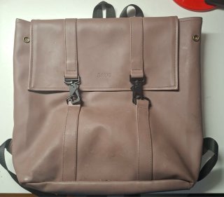 Mochila RAINS original • Impermeable • Buen estado