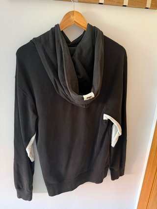 Sudadera Jordan Negra Logo Blanco