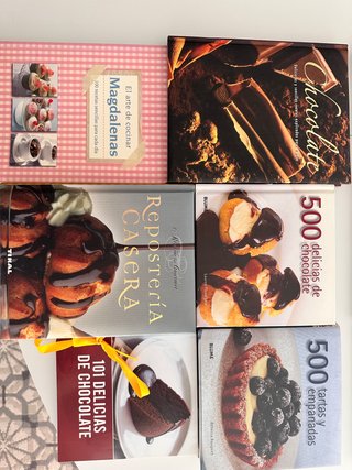 Lote 12 libros de recetas de repostería