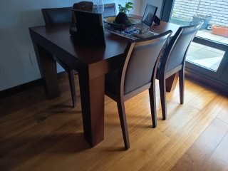 Mueble de salón madera oscura