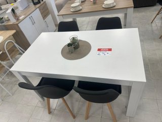 Mesa de comedor blanca moderna