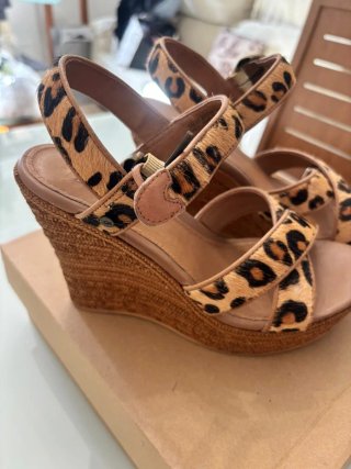 Sandalias UGG cuña estampado leopardo T36