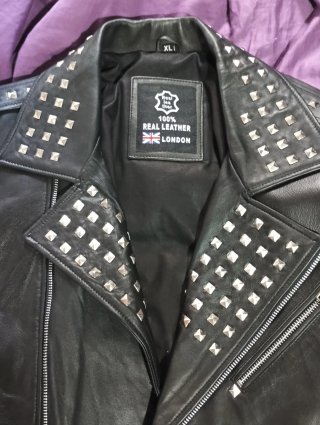 Chaqueta Piel New Rock Tachas Negra.
