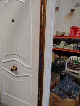 Puerta Seguridad Blanca Lacada