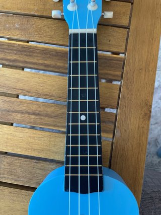 Ukelele azul