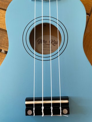 Ukelele azul