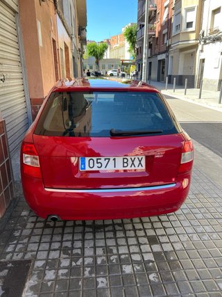 Audi A4 avant 2004.
