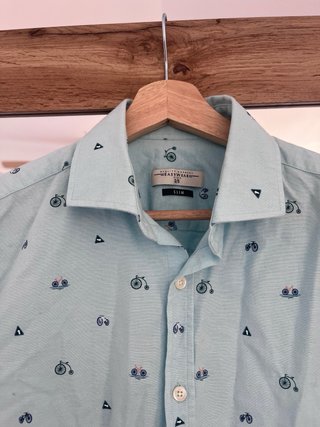 Camisa Slim Fit Estampada Hombre Talla S