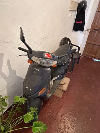 Kymco Vespa 50cc Scooter Negra