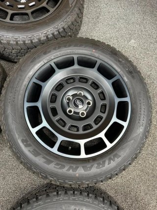Llantas Defender OCTA 20