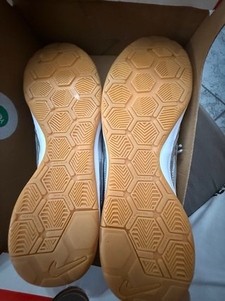 Botas de fútbol sala Nike plateadas NIKE GATO LV8