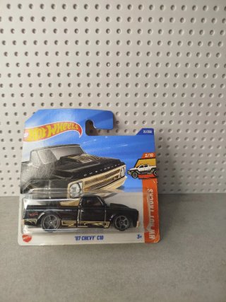 Hot Wheels '67 Chevy C10