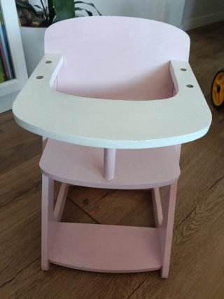 Trona de juguete rosa