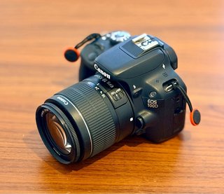 Canon EOS 100D + Lente 18-55mm