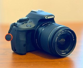 Canon EOS 100D + Lente 18-55mm