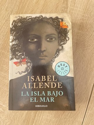 La isla bajo el mar