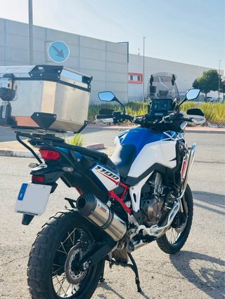 Honda CRF1100L Africa Twin manual de 2023